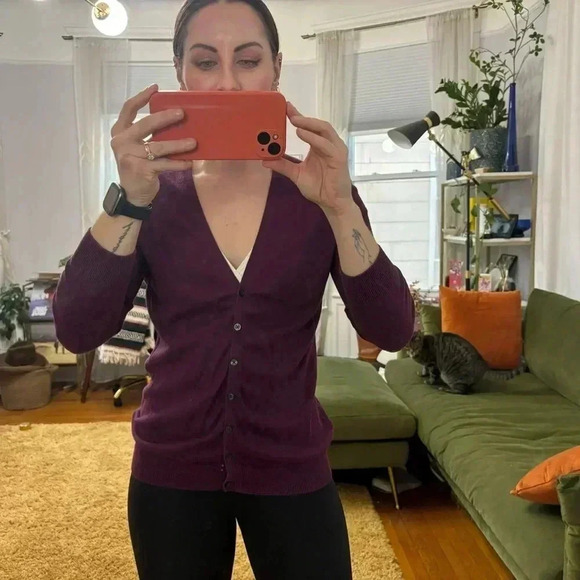 Old Navy Button Down Burgundy / Purple Cardigan Sweater Sz XS - Picture 7 of 12